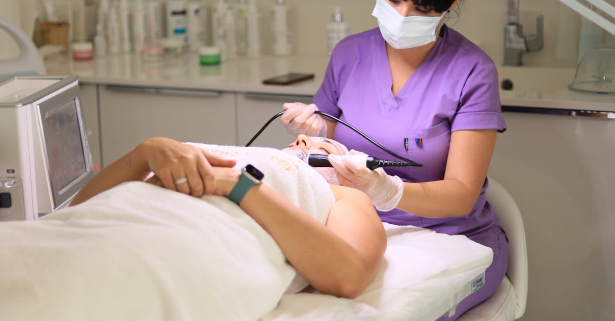 Professional skincare treatment in a modern aesthetic clinic in Istanbul.